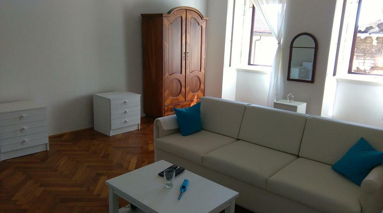 Central Augustus App Пула Экстерьер фото